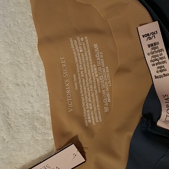 Victoria Secret size Large Bundle NWT - Picture 3 of 5